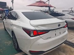 Lexus ES 2020 300h Premium Edition - ფოტო 5