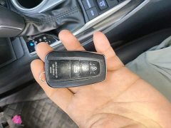 Toyota Camry 2021 Hybrid Luxury - ფოტო 9