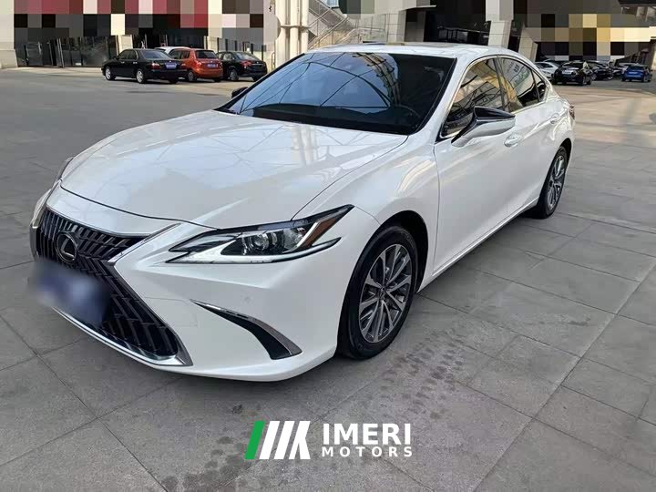 Lexus ES 260 Excellence Edition
