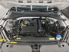 Volkswagen Bora 200TSI DSG Comfort Navigation Edition - ფოტო 20