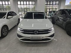 Volkswagen Bora 200TSI DSG Comfort Navigation Edition - ფოტო 3