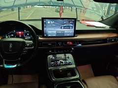 Lincoln Explorer 2021 2.7T AWD Prestige - ფოტო 13