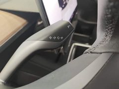 Tesla Model Y Long Range All-Wheel Drive - ფოტო 14