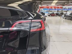 Tesla Model Y Long Range All-Wheel Drive - ფოტო 8
