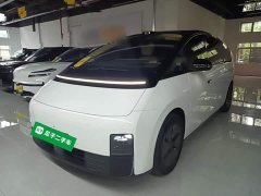 Li Auto MEGA Home Family Edition - ფოტო 1