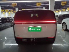 Li Auto MEGA Home Family Edition - ფოტო 6