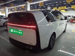 Li Auto MEGA Home Family Edition - ფოტო 7