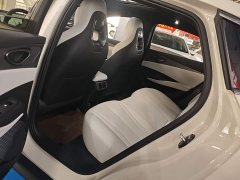 BYD Dolphin 06 DM-i Smart Drive 120KM Premium Edition - ფოტო 13