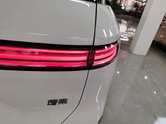 NIO ES8 Six-Seat Executive Luxury Edition - ფოტო 8