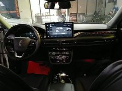 Lincoln Explorer 2.0T Two-Wheel Drive Premium - ფოტო 10