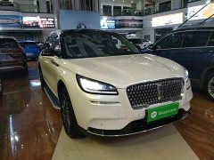 Lincoln Explorer 2.0T Two-Wheel Drive Premium - ფოტო 4