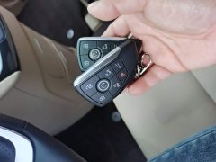Buick GL8 New Energy Lusang Respect Edition - ფოტო 9