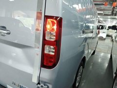Wuling Yangguang 2024 300km Comfort Enclosed Window Version 60kW - ფოტო 8