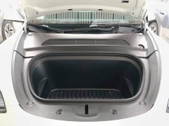 Tesla Model Y Rear-Wheel Drive - ფოტო 20
