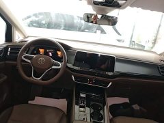 Volkswagen Viloran 330TSI Business Edition - ფოტო 10