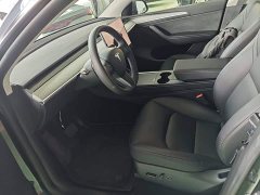 Tesla Model Y Rear-Wheel Drive - ფოტო 15