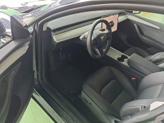 Tesla Model Y Rear-Wheel Drive - ფოტო 16