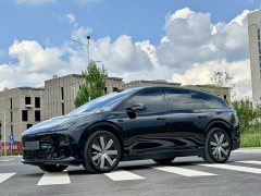 Li Auto i6 2025 Two-Wheel Drive Standard - ფოტო 1
