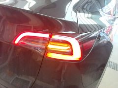 Tesla Model Y Standard Range RWD - ფოტო 8