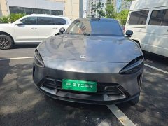 Xiaomi YU7 Four-Wheel Drive Max Edition - ფოტო 3
