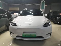 Tesla Model Y Standard Range RWD - ფოტო 3