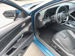 Hyundai Elantra 1.5L CVT Luxury - ფოტო 16