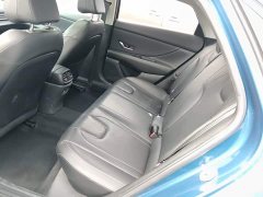 Hyundai Elantra 1.5L CVT Luxury - ფოტო 17