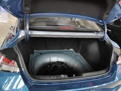 Hyundai Elantra 1.5L CVT Luxury - ფოტო 19