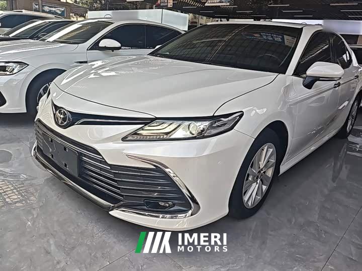 Toyota Camry 2.0G Luxury