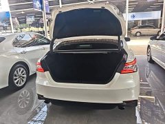 Toyota Camry 2.0G Luxury - ფოტო 19