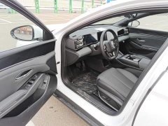 BYD Qin L DM-i 128KM Leading Edition - ფოტო 16