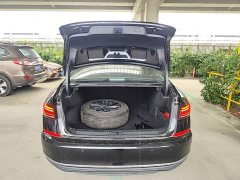 Volkswagen Passat Outstanding Edition 280TSI Business Version - ფოტო 15