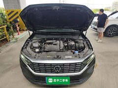 Volkswagen Passat Outstanding Edition 280TSI Business Version - ფოტო 16