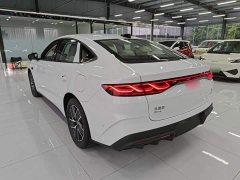 BYD Qin L DM-i 128KM Leading Edition - ფოტო 5