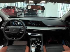 Changan Eado PLUS Blue Whale NE 1.4T GDI DCT High Performance Edition - ფოტო 9