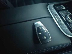 Beijing Jeep BJ40 2023 2.0T Automatic Four-Wheel Drive Urban Hunter Edition Swordsman - ფოტო 9