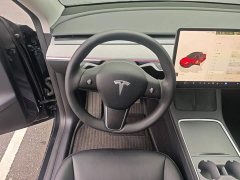 Tesla Model Y Rear-Wheel Drive - ფოტო 11