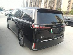 Voyah Lantu Dreamchaser PHEV AWD Excellence Kunpeng Edition - ფოტო 5