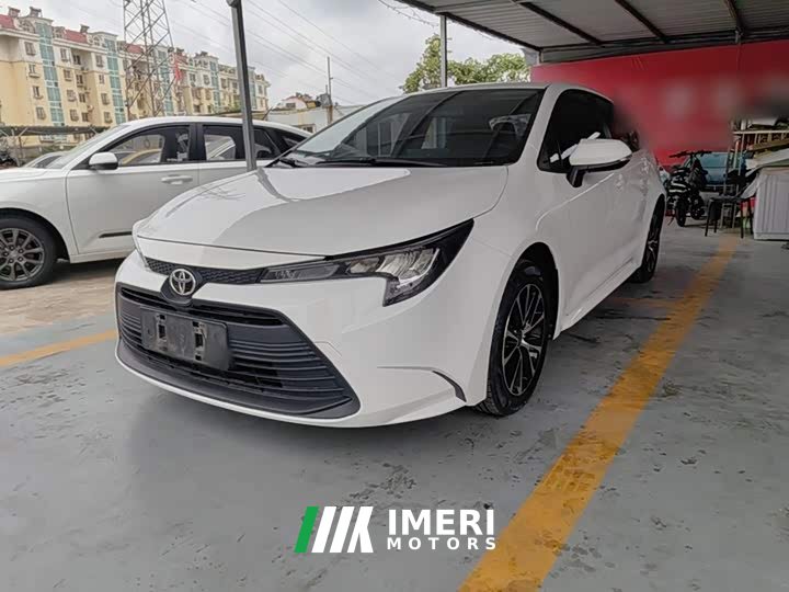 Toyota Corolla TNGA 1.5L CVT Base