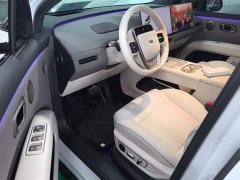 Li Auto i6 2025 Two-Wheel Drive Standard - ფოტო 16
