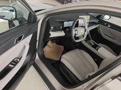 Geely Galaxy Xingyao 6 2026 125km Explorer Edition - ფოტო 16