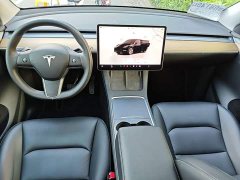 Tesla Model Y Rear-Wheel Drive - ფოტო 10