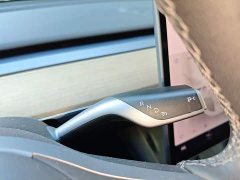 Tesla Model Y Rear-Wheel Drive - ფოტო 14