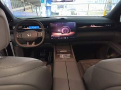 NIO ES8 Six-Seat Executive Luxury Edition - ფოტო 10