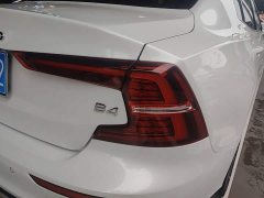 Volvo S60 B4 Smart Luxury Edition - ფოტო 8