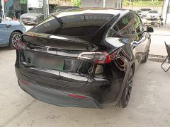 Tesla Model Y Standard Range RWD - ფოტო 7