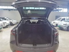 Tesla Model Y Long Range All-Wheel Drive 3D7 - ფოტო 19