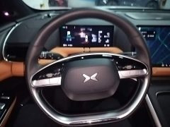 XPeng G9 570 Pro - ფოტო 11