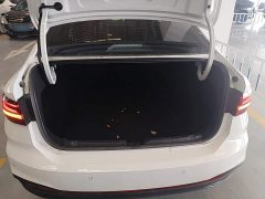 Volkswagen Lavida 1.5L Automatic Deyi Edition - ფოტო 19