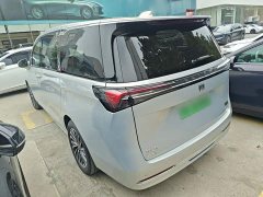 Buick GL8 New Energy Lusang Respect Edition - ფოტო 5